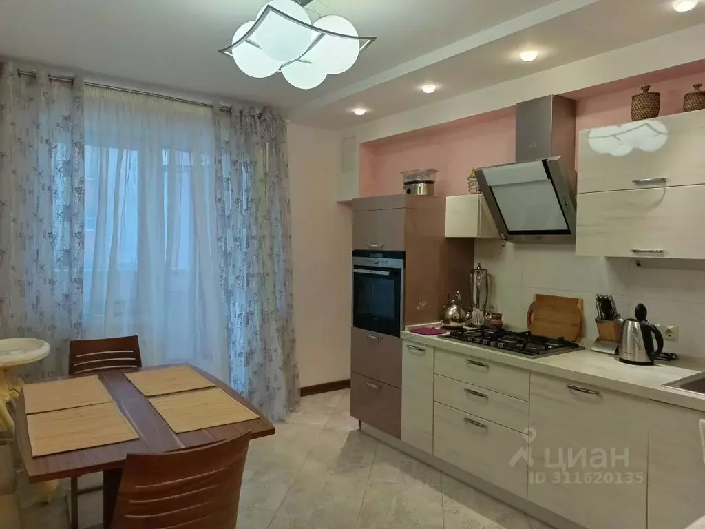 2-к кв. Владимирская область, Александров ул. Свердлова, 1 (74.4 м) - Фото 1