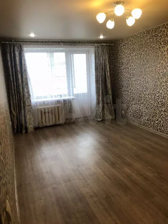 1-к. квартира, 32 м, 9/9 эт. - Фото 0