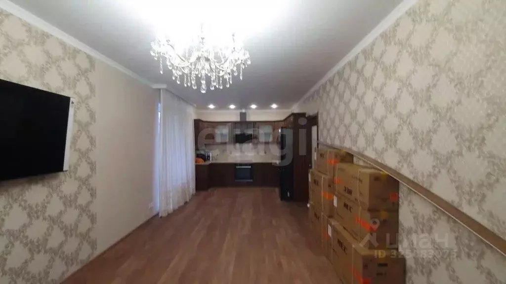 2-к кв. Тюменская область, Тюмень ул. 50 лет Октября, 57В (81.0 м) - Фото 2