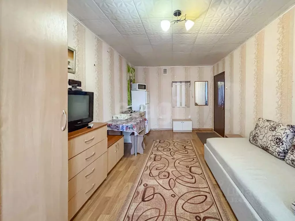 Комната Псковская область, Псков ул. Киселева, 8 (17.2 м) - Фото 1