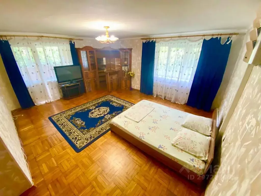 2-к кв. Крым, Ялта пер. Киевский, 14 (70.0 м) - Фото 1