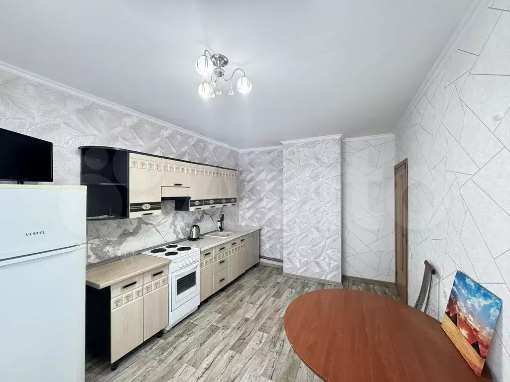 1-к. квартира, 43 м, 14/18 эт. - Фото 1
