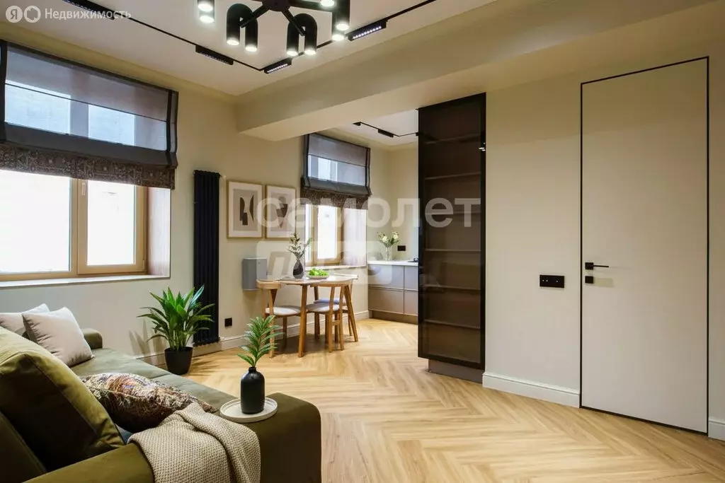 3-комнатная квартира: Омск, проспект Карла Маркса, 10 (71 м) - Фото 1