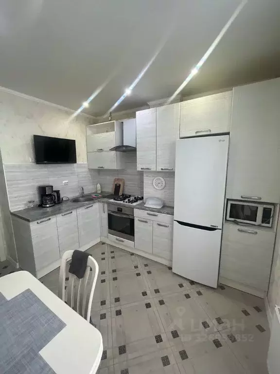 1-к кв. Калининградская область, Калининград Аэропортная ул., 1А (40.7 ... - Фото 0