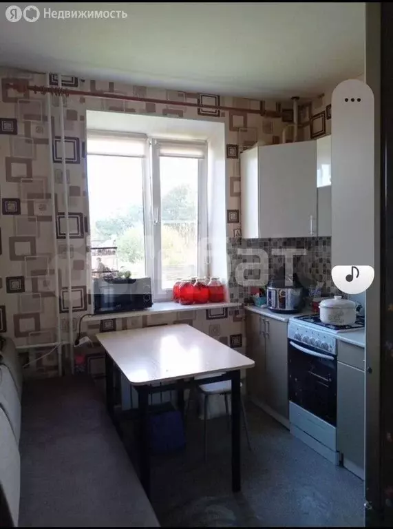 2-комнатная квартира: Фанерник, улица Калашникова, 12 (41 м) - Фото 0