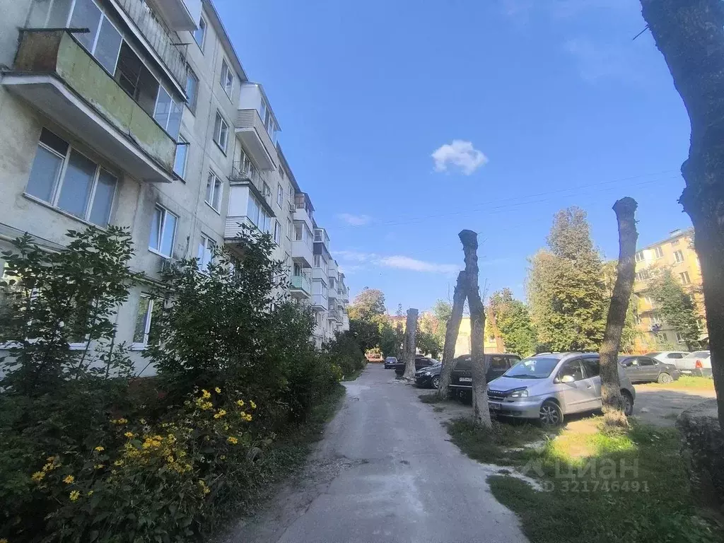 2-к кв. Брянская область, Брянск ул. Ухтомского, 5 (45.7 м) - Фото 0