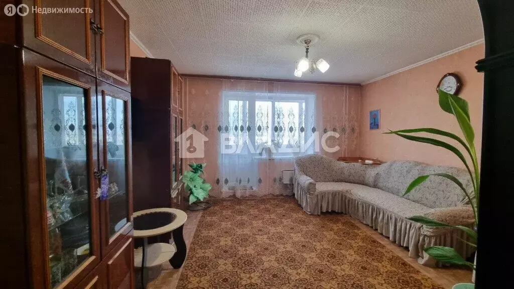 3-комнатная квартира: Чита, улица Строителей, 4 (65.8 м) - Фото 1