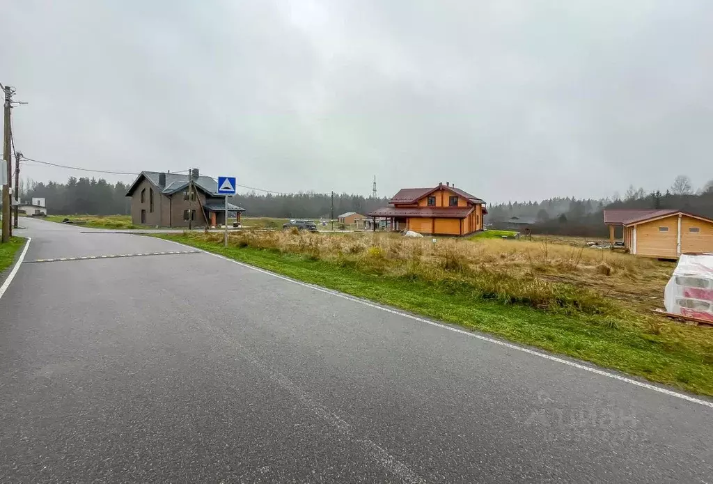 Участок в Ленинградская область, Выборгский район, Первомайское с/пос, ... - Фото 1