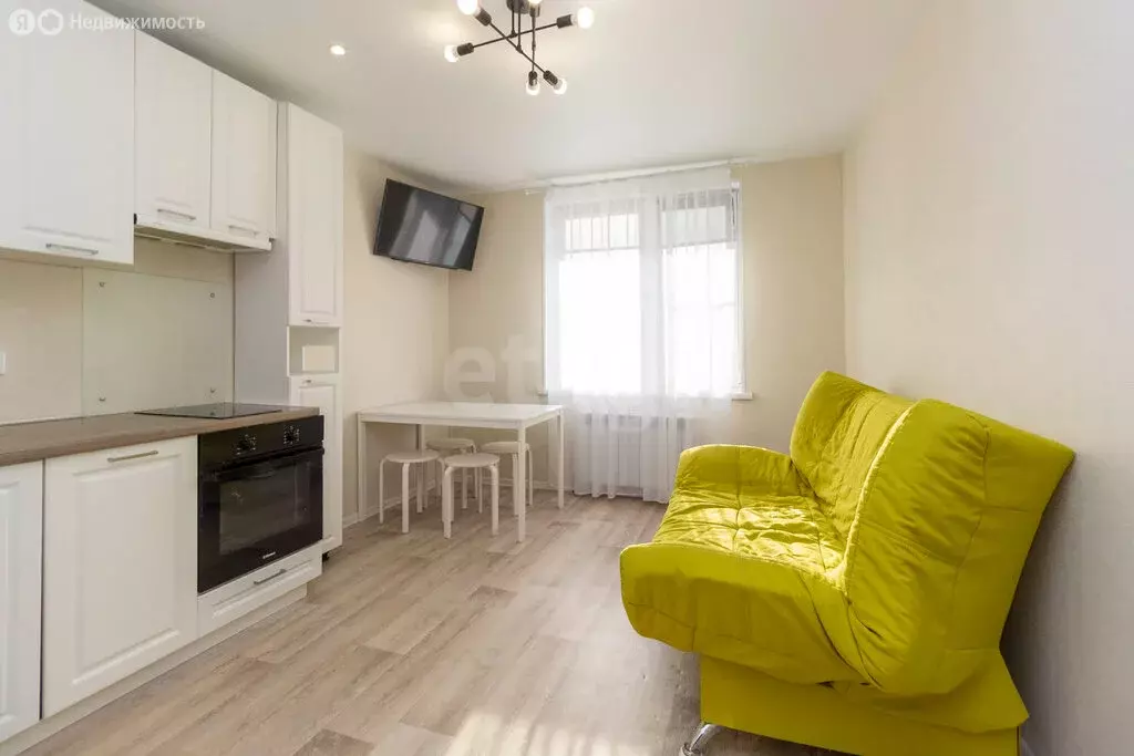 2-комнатная квартира: Омск, бульвар М.М. Кузьмина, 21 (57.9 м) - Фото 2