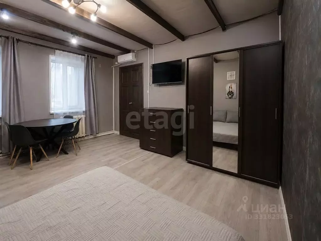 2-к кв. Крым, Феодосия ул. Чехова, 6 (56.7 м) - Фото 1