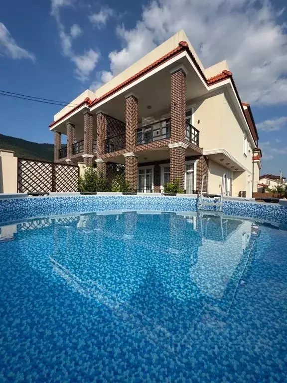 Дом в Краснодарский край, Геленджик ул. Иванова, 13А (300 м) - Фото 2