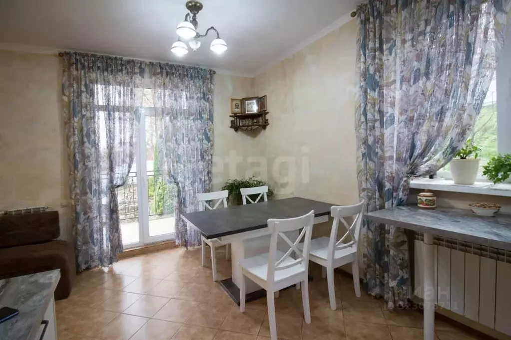 Дом в Калужская область, Дзержинский муниципальный округ, Полотняный ... - Фото 1