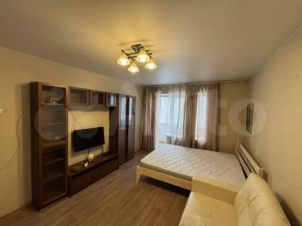 1-к. квартира, 40 м, 2/6 эт. - Фото 0