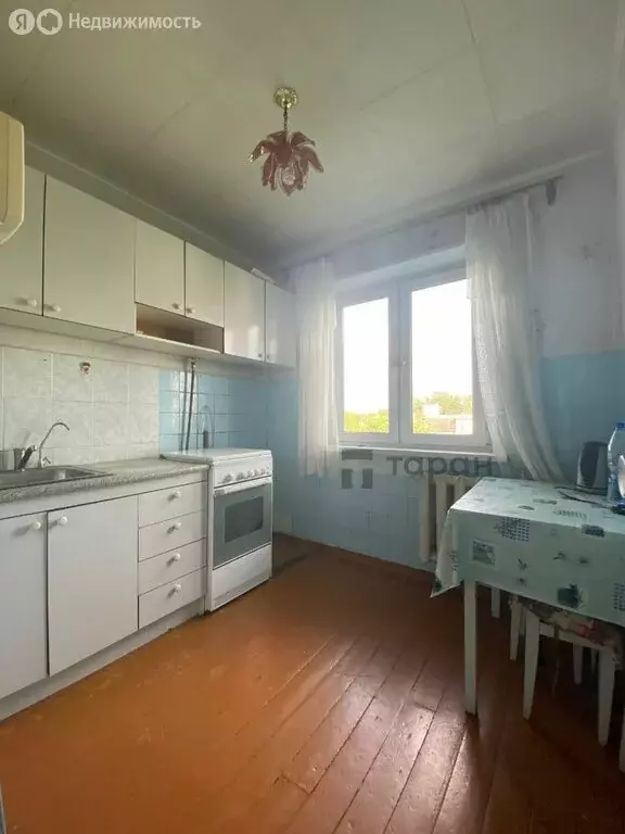 3-комнатная квартира: Челябинск, Каслинская улица, 48 (56 м) - Фото 0