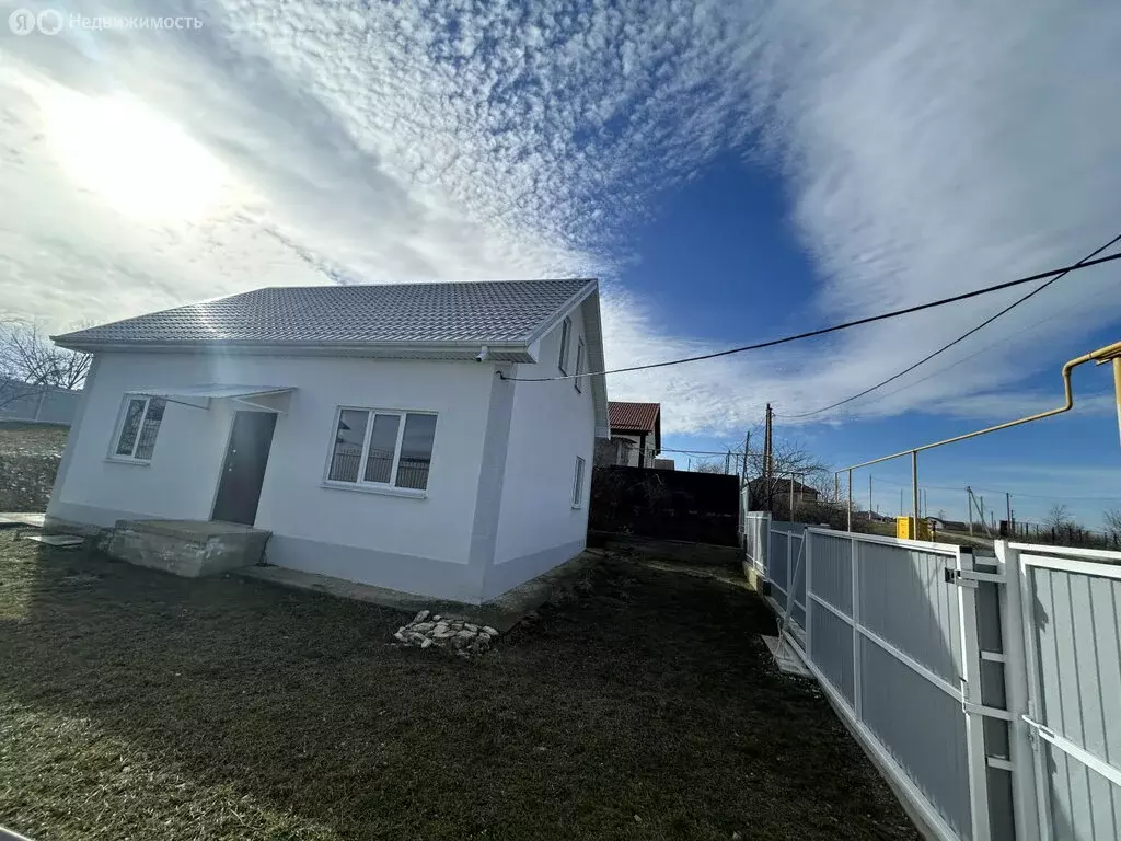 Дом в станица Раевская, улица Островского (130 м) - Фото 2