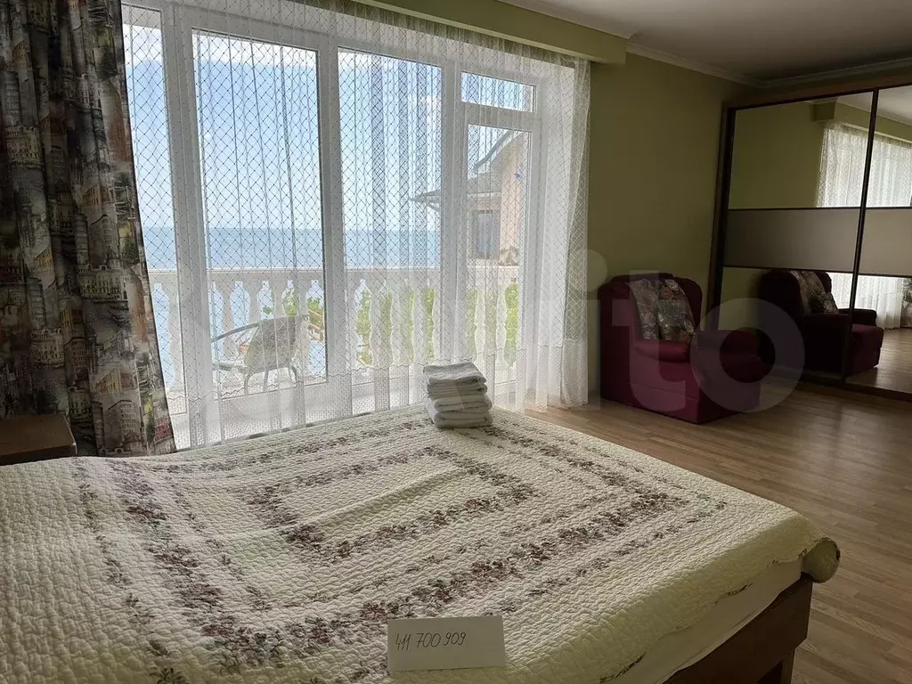 Комната 25 м, 1/4 эт. - Фото 1