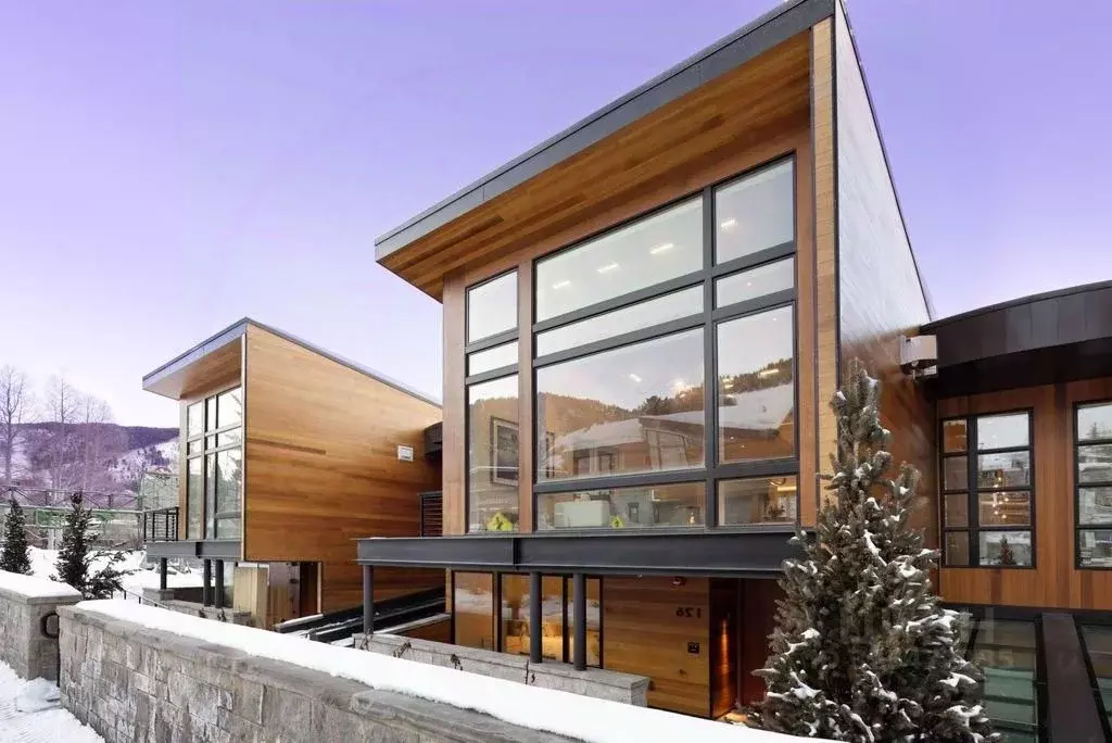 Коттедж в Краснодарский край, Сочи Красная Поляна пгт, ул. Дворцовая, ... - Фото 1