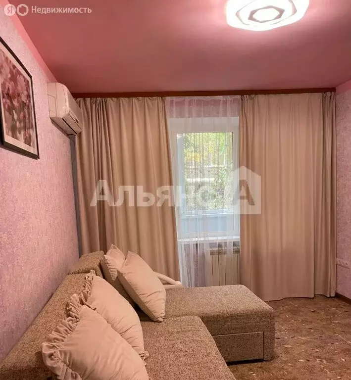 2-комнатная квартира: Шахты, Садовая улица, 28 (46 м) - Фото 2