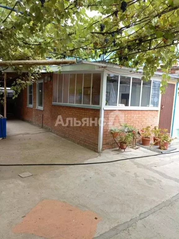 Дом в Краснодарский край, Усть-Лабинский район, Некрасовское с/пос, ... - Фото 0