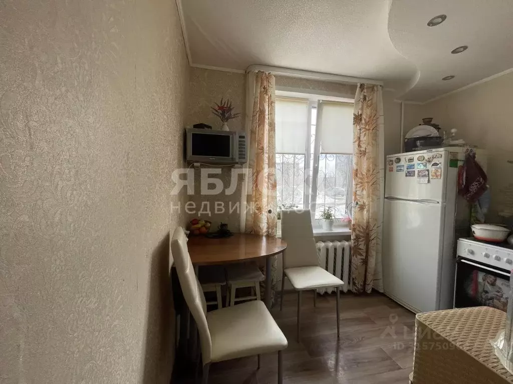 2-к кв. Пермский край, Березники ул. 30 лет Победы, 42 (37.0 м) - Фото 1