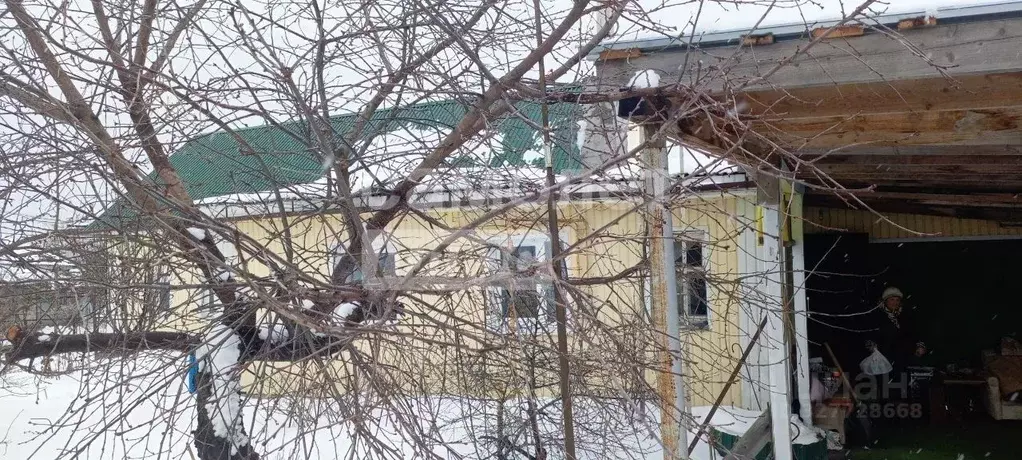 Дом в Липецкая область, Грязинский муниципальный округ, с. Казинка ул. ... - Фото 1