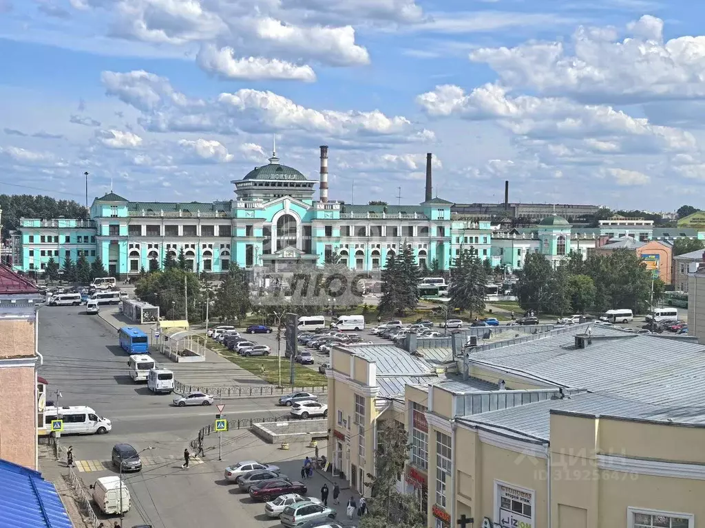 3-к кв. Омская область, Омск ул. Серова, 26 (63.3 м) - Фото 0