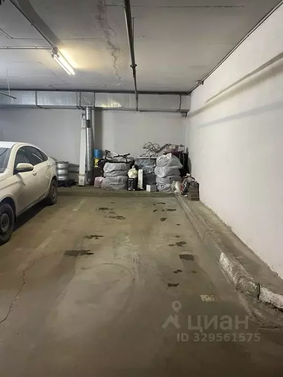 Гараж в Москва Нагатинская наб., 32к1 (19 м) - Фото 1