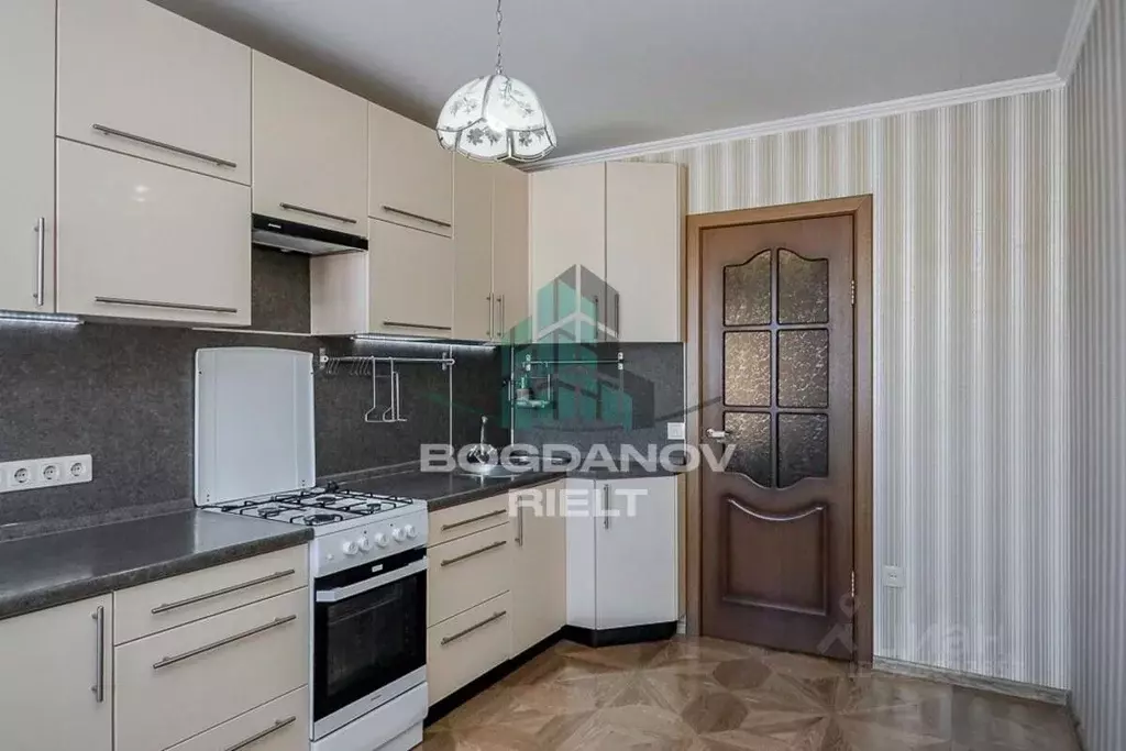 3-к кв. Омская область, Омск Городок Нефтяников мкр, пер. ... - Фото 1