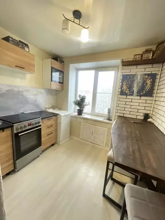 3-к. квартира, 60 м, 5/5 эт. - Фото 0