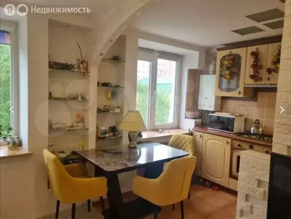 3-комнатная квартира: Ухта, проспект Ленина, 24Б (62.2 м) - Фото 1