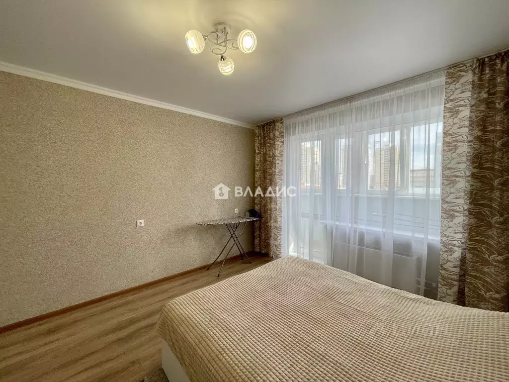 2-к кв. Брянская область, Брянск ул. Горбатова, 35 (60.41 м) - Фото 1