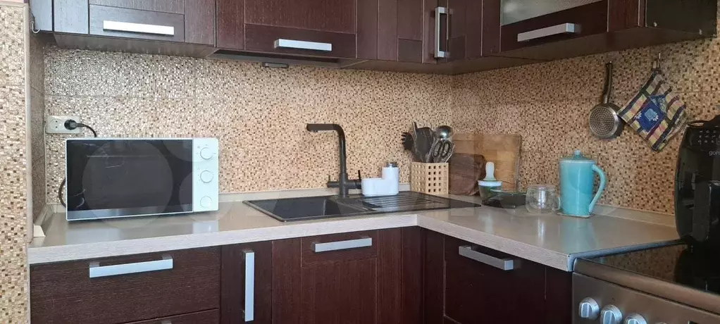 2-к. квартира, 60 м, 3/18 эт. - Фото 0