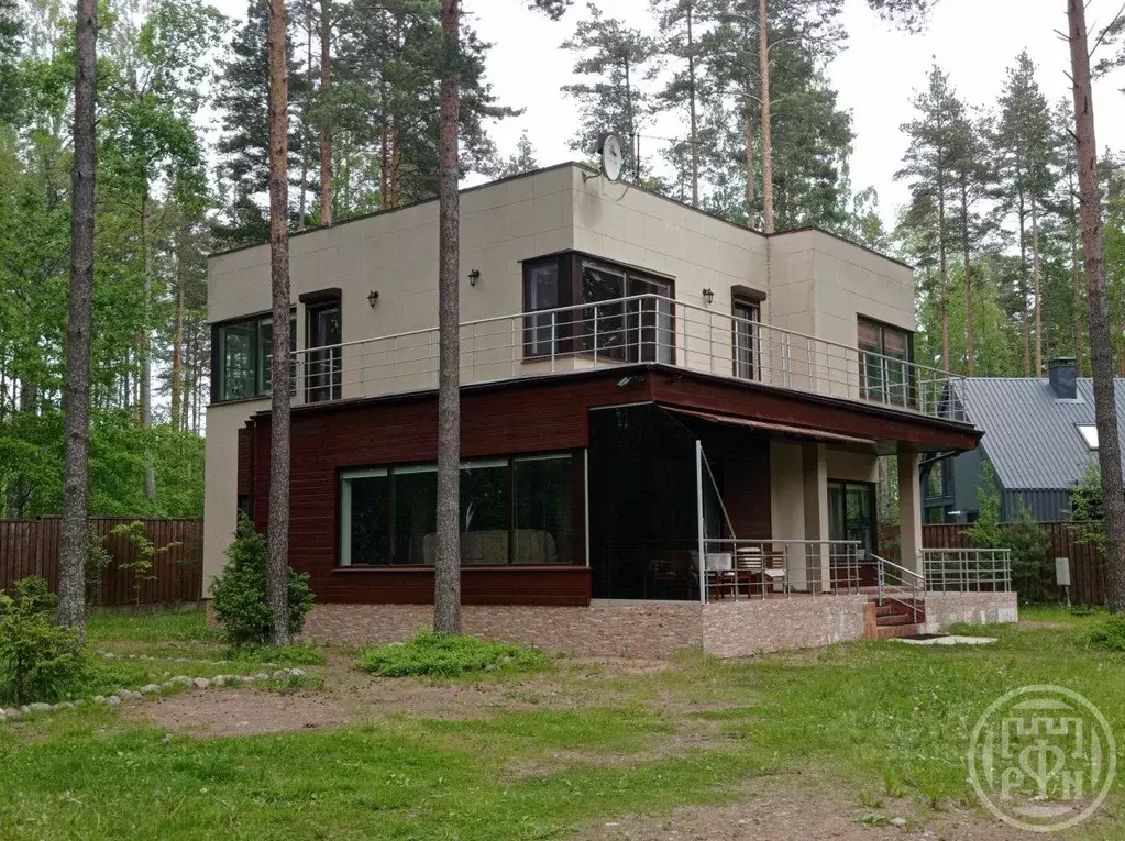 Дом в Ленинградская область, Выборгский район, Полянское с/пос, пос. ... - Фото 1