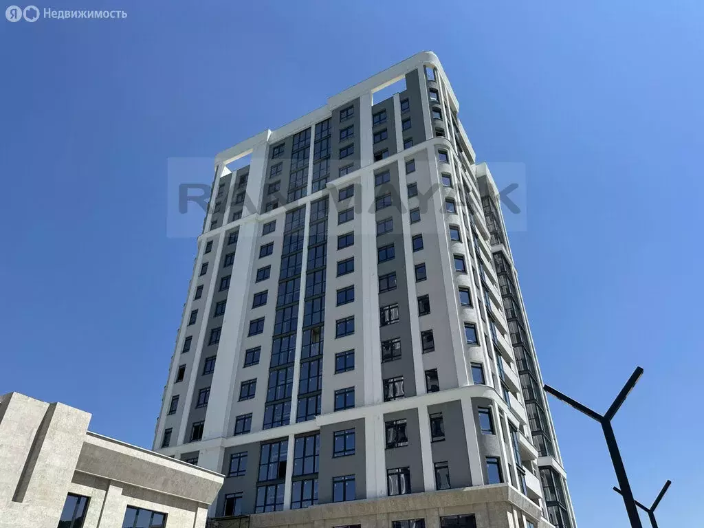 2-комнатная квартира: Майкоп, улица Гагарина, 1 (69.98 м) - Фото 1