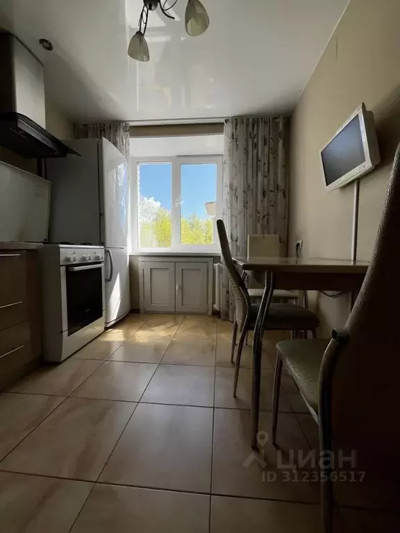 3-к кв. Чувашия, Чебоксары ул. Афанасьева, 9 (72.0 м) - Фото 1