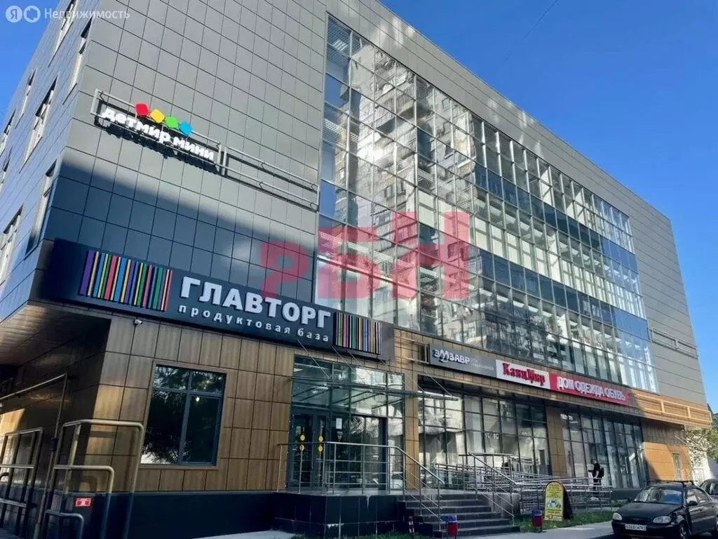 Торговая площадь (700 м) - Фото 1