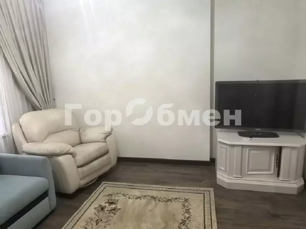 Продается 3-комнатная квартира - Фото 2