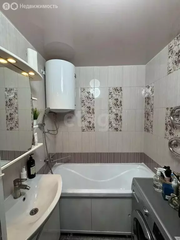 3-комнатная квартира: Белогорск, улица Гагарина, 2 (64 м) - Фото 2