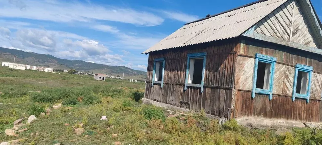 Дом в Бурятия, Иволгинское муниципальное образование, с. Колобки ул. ... - Фото 1