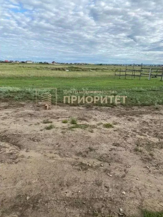 Участок в Саха (Якутия), Якутск городской округ, с. Хатассы ул. ... - Фото 1