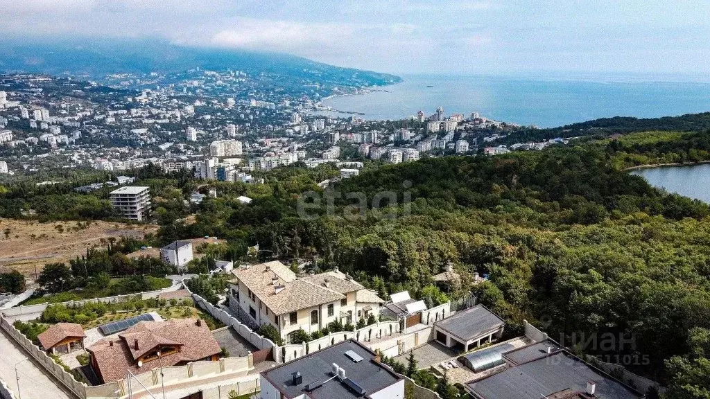 Участок в Крым, Ялта муниципальный округ, Виноградное пгт ул. Магоби-2 ... - Фото 1