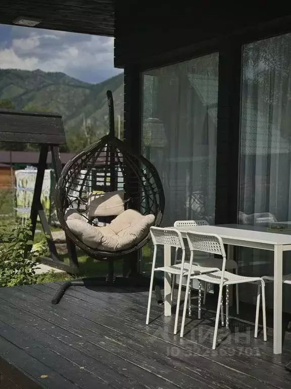 Дом в Алтай, Чемальский район, с. Чемал ул. Кедровая, 7 (40 м) - Фото 1