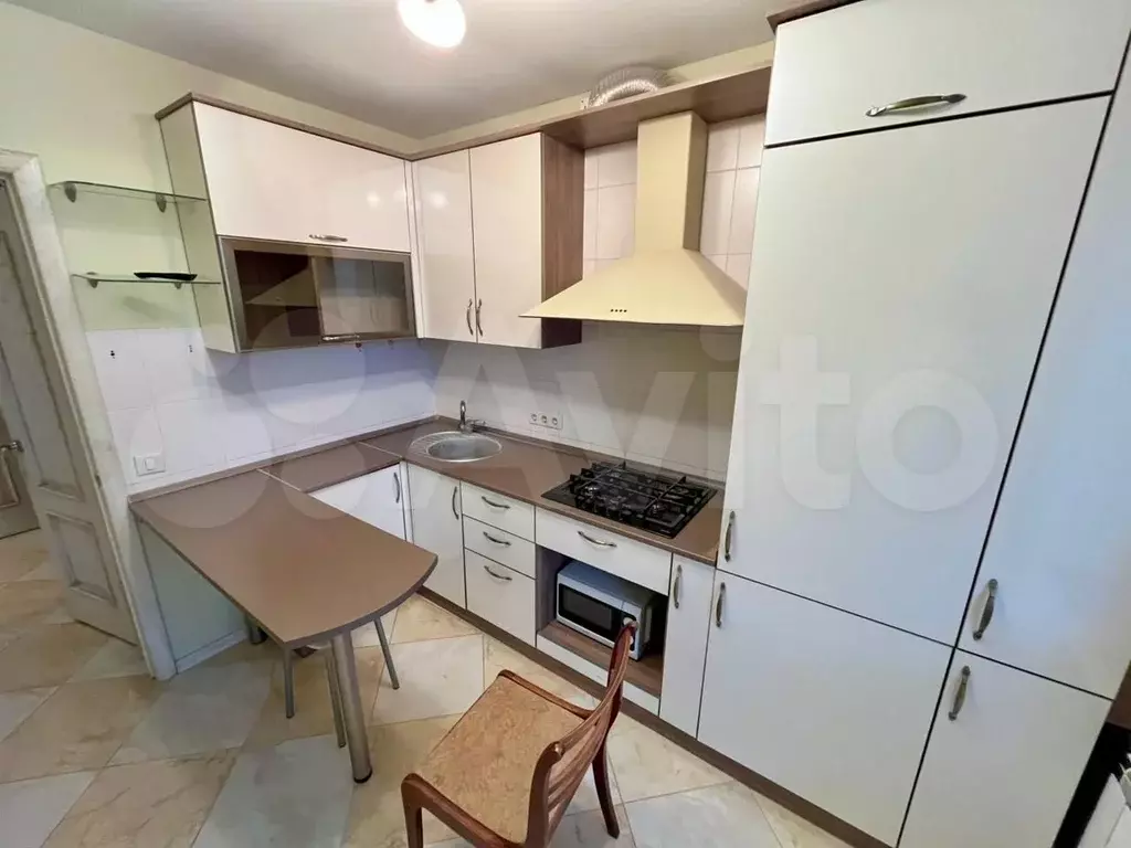 1-к. квартира, 40 м, 6/10 эт. - Фото 0