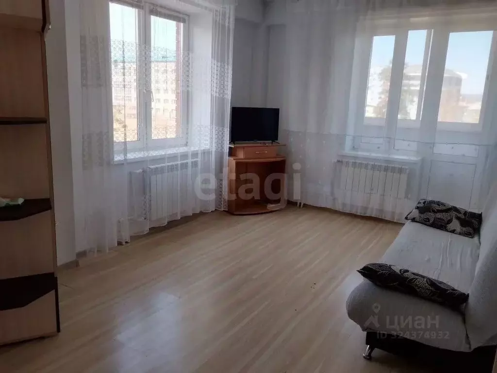 1-к кв. Бурятия, Улан-Удэ ул. Калашникова, 11Б (42.2 м) - Фото 1