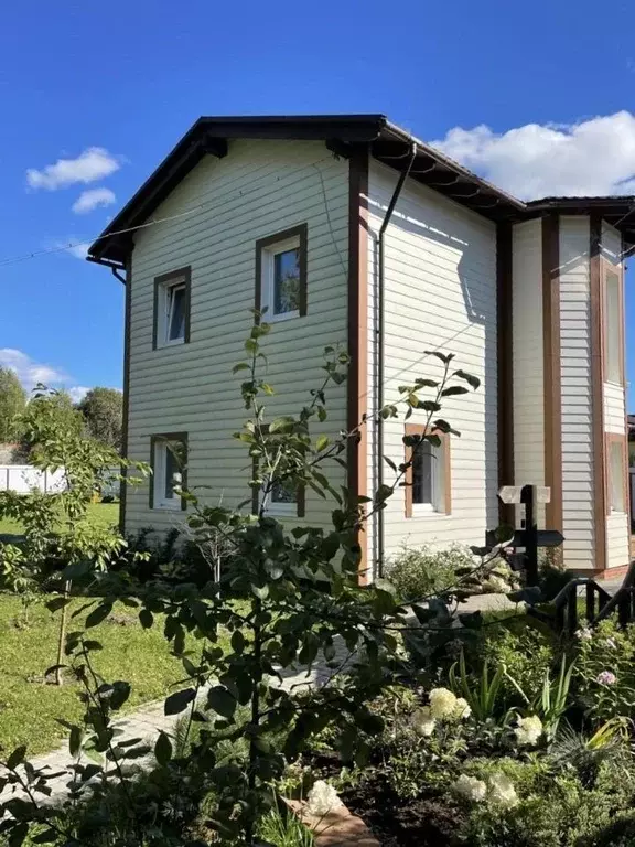 Дом в Ленинградская область, Гатчинский муниципальный округ, д. Выра ... - Фото 1