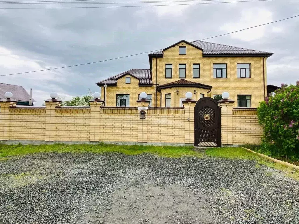 Дом в Свердловская область, Сысертский муниципальный округ, с. Патруши ... - Фото 1