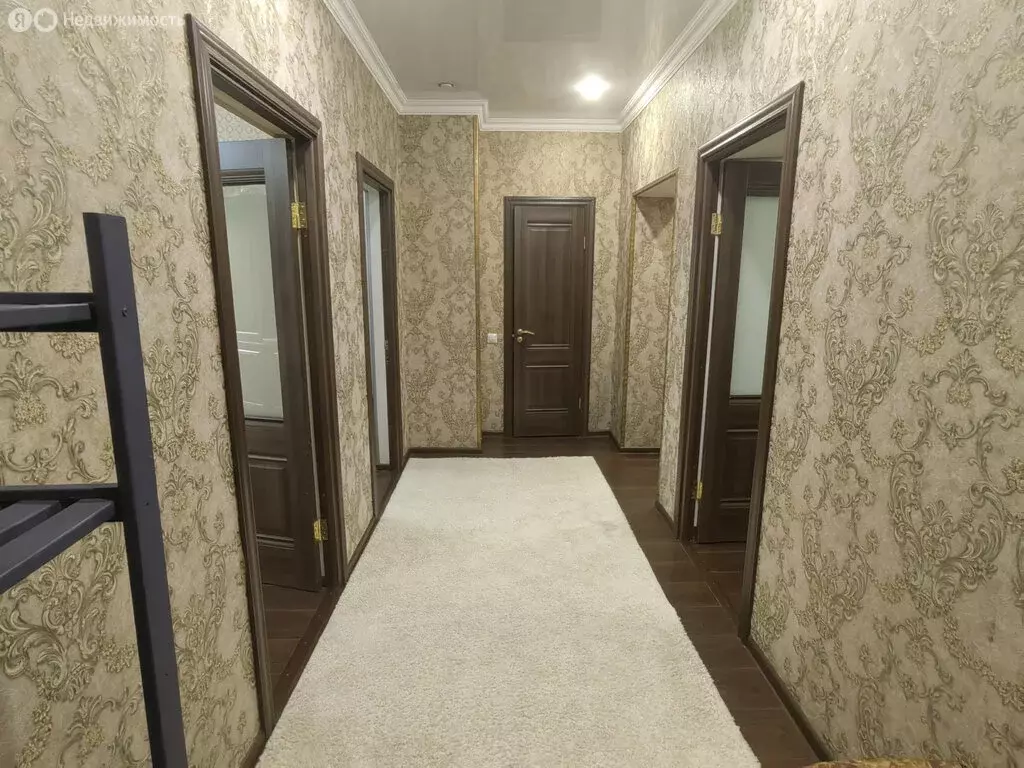 3-комнатная квартира: Владикавказ, улица Шамиля Джикаева, 6 (85 м) - Фото 2