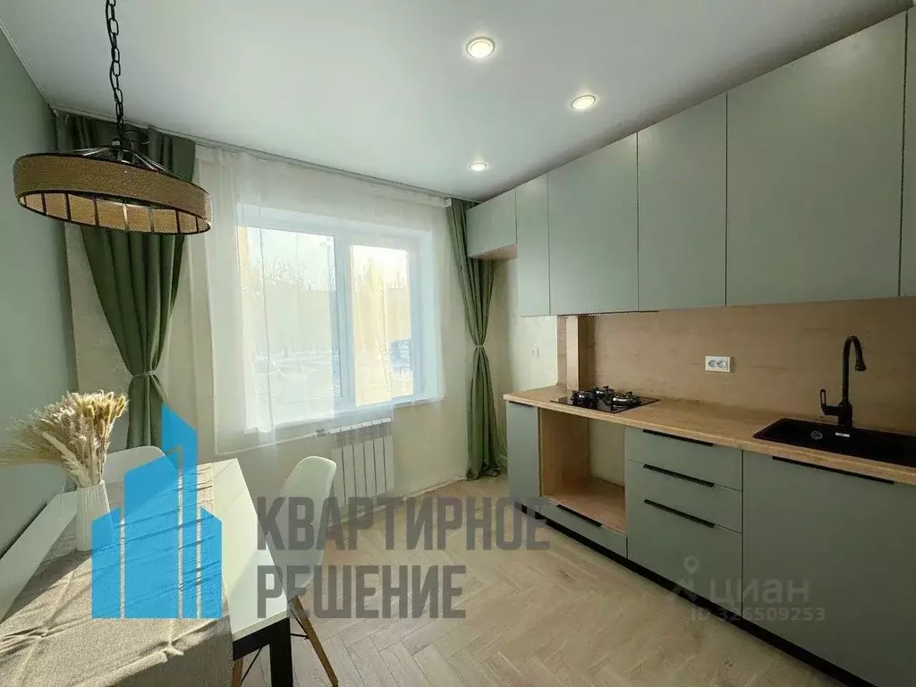 2-к кв. Омская область, Омск 2-й мкр, проезд Лесной, 7 (48.0 м) - Фото 1