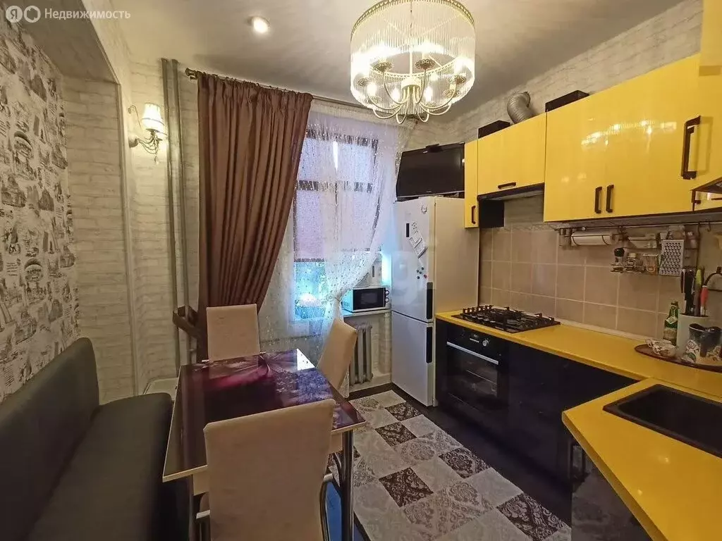 3-комнатная квартира: Тверь, улица Бобкова, 10 (74.3 м) - Фото 1