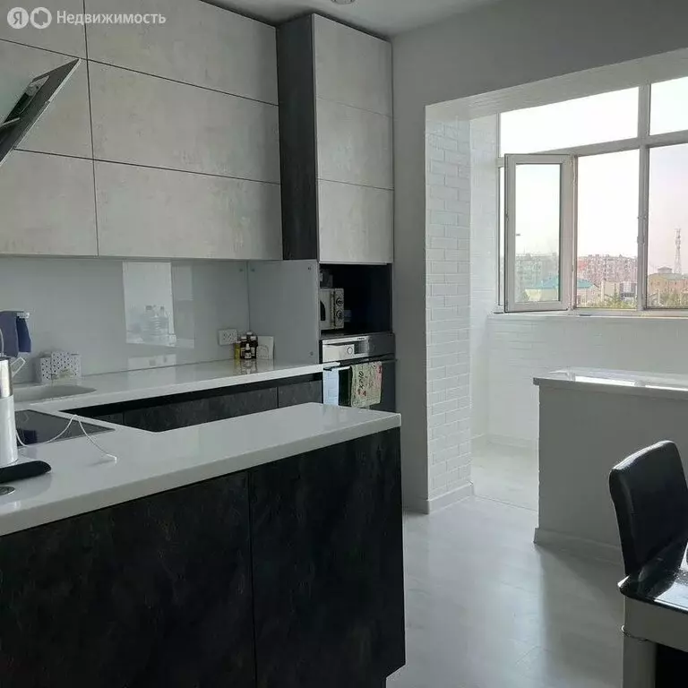 3-комнатная квартира: Нерюнгри, проспект Дружбы Народов, 19 (75.5 м) - Фото 1